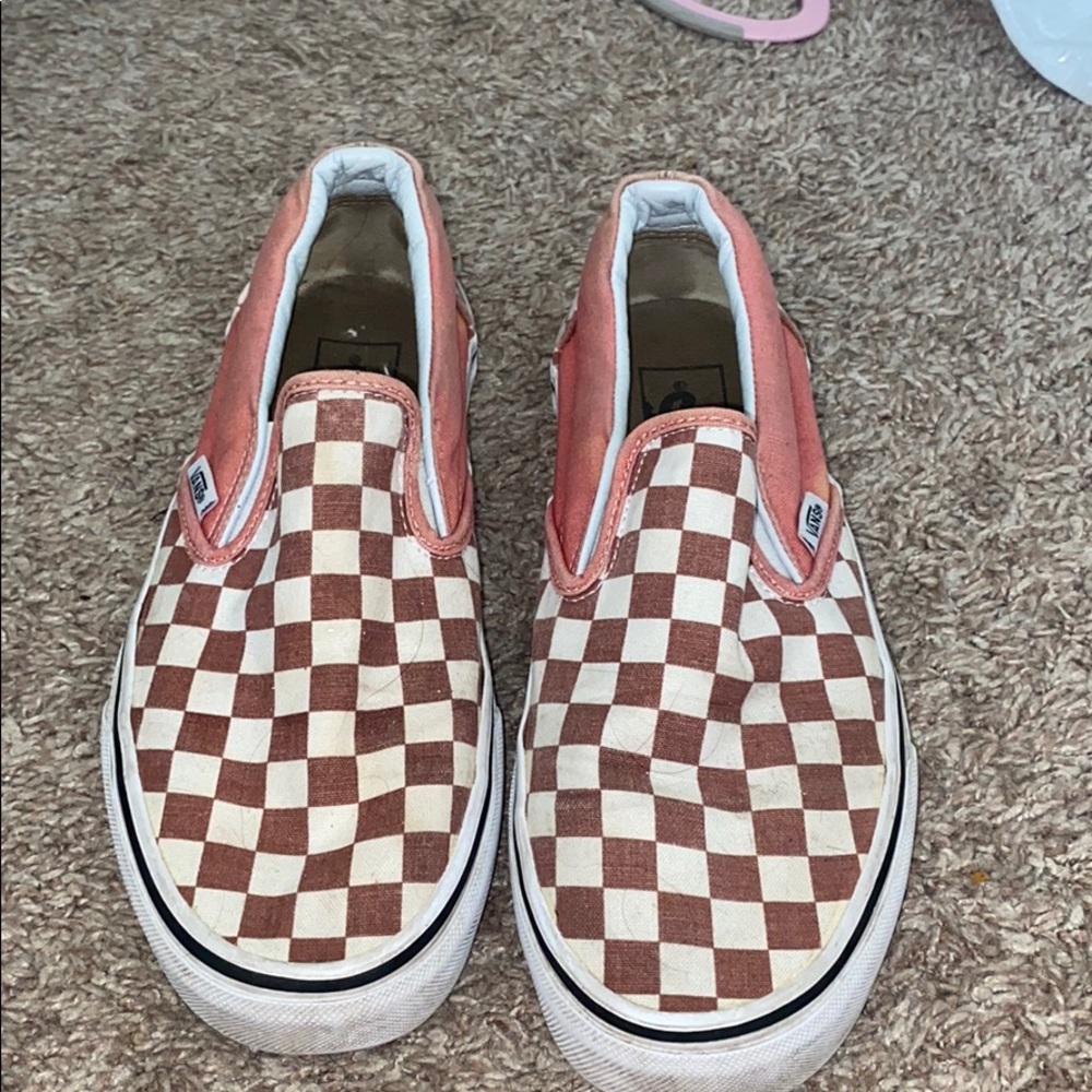 Checker vans dusty red